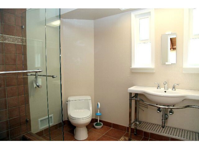 Building Photo - 4667 Portola Dr