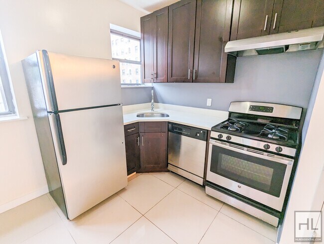 Building Photo - 349 NOSTRAND AVENUE