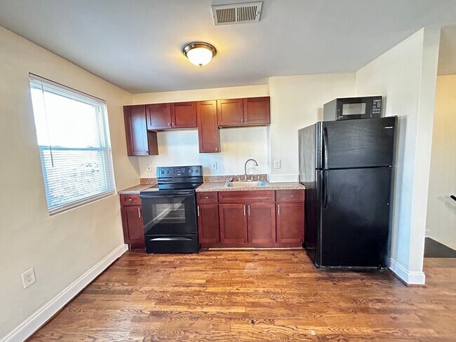 Foto del edificio - 8531 Chestnut Oak Road