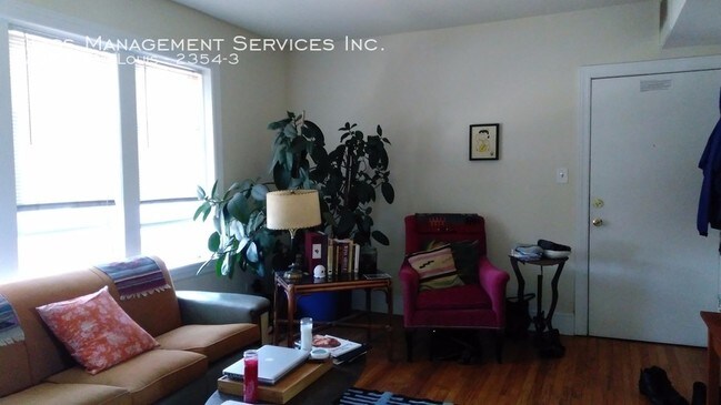 Building Photo - 2354 N St Louis Ave