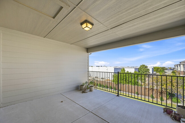 Foto del edificio - 3544 Thistlewood Dr