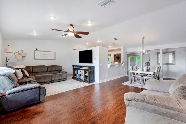 Foto del edificio - 22672 SW 54th Ave