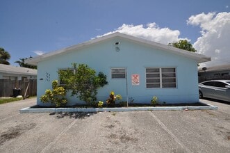 Building Photo - 139 W 28th St