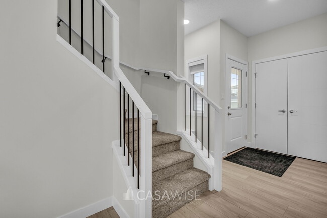 Building Photo - 1061 Berg Pl
