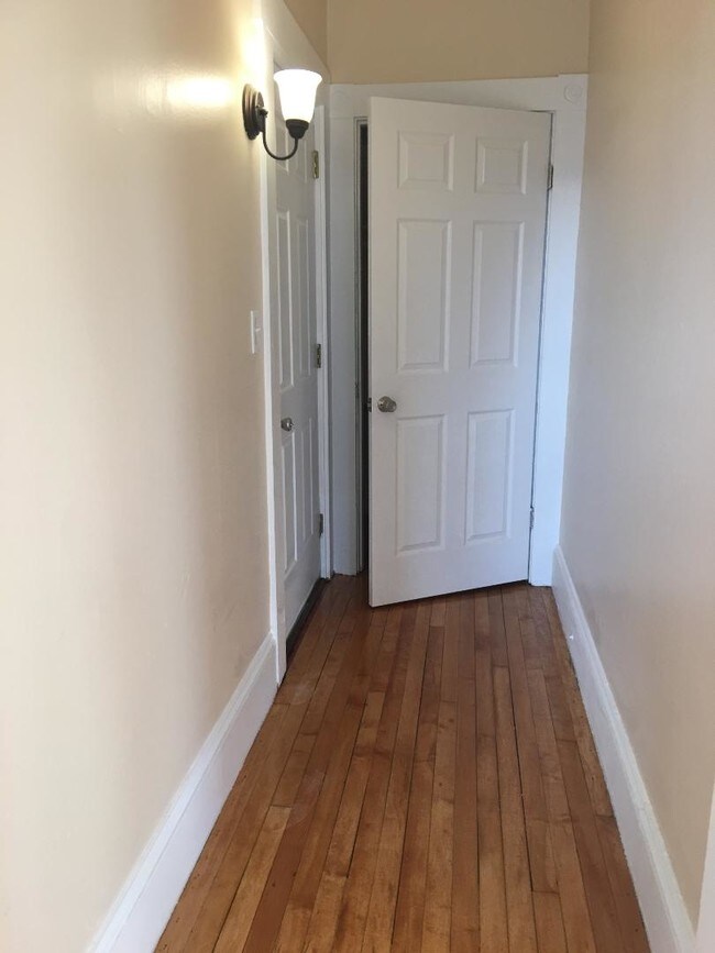 Building Photo - 57 Broadway