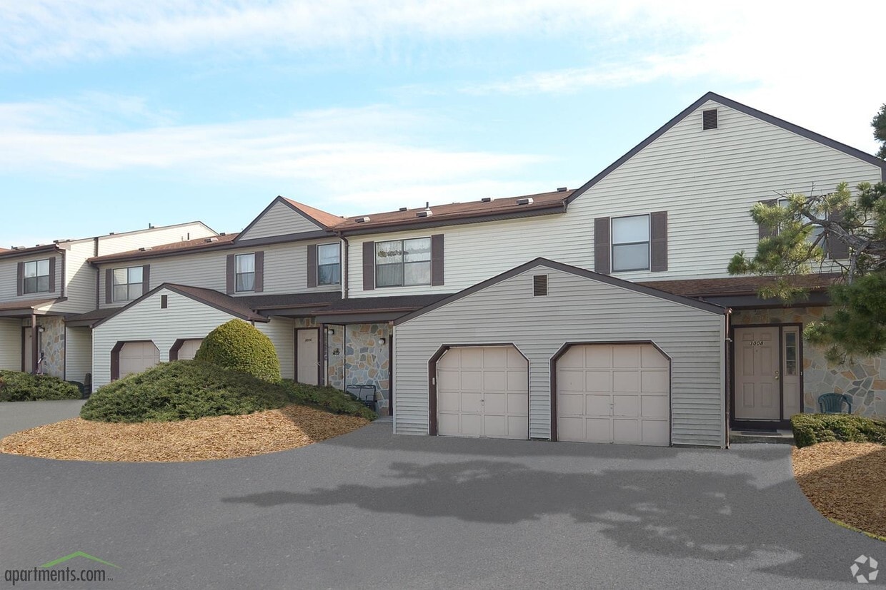 Chesterfield Townhomes Apartments Edison, NJ