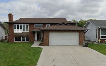 Building Photo - 4313-4342 42 St