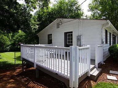 Building Photo - 149 Maywood Ave
