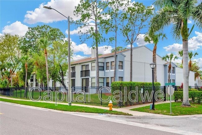 Building Photo - 1900 Pelican Landing Blvd