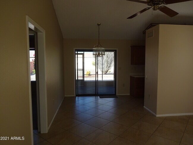 Foto del edificio - 13722 W Gable Hill Dr