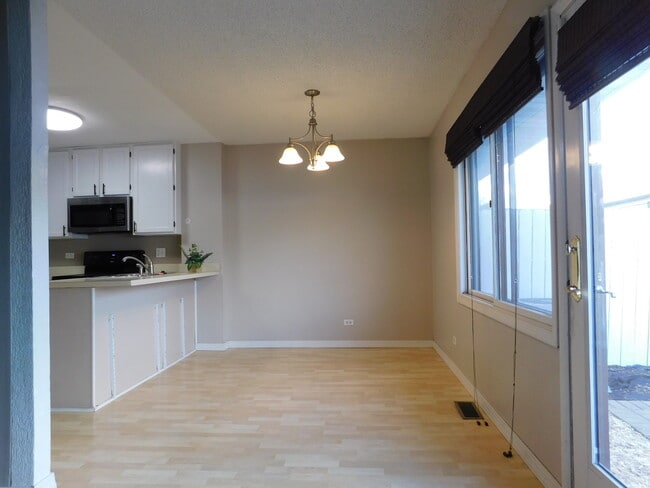 Building Photo - 1308 Court O