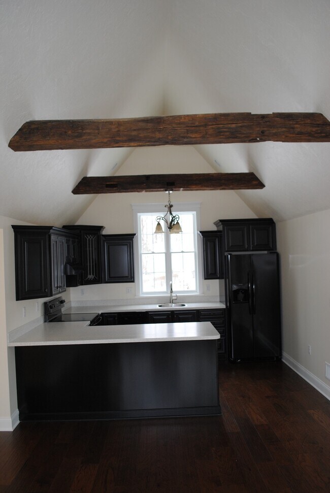 Foto del edificio - 411 Cardinal Dr