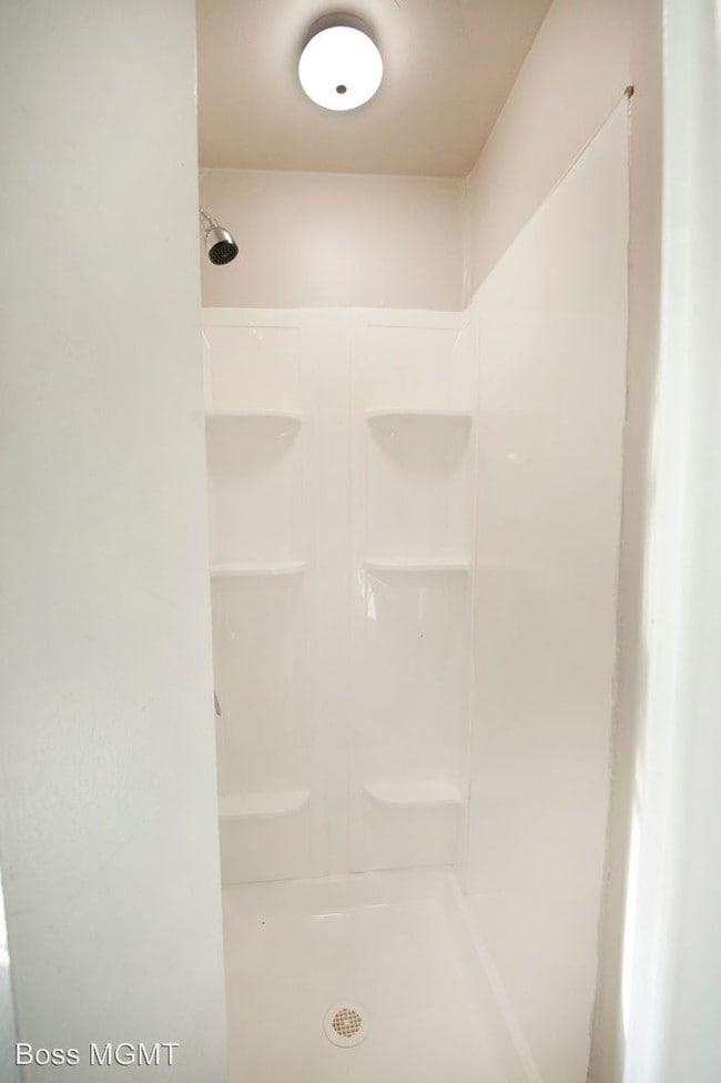 Building Photo - 1 br, 1 bath House - 2539 Medary Avenue