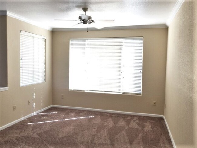Foto del edificio - Spacious 1 Bedroom Condo in North Central Phoenix!