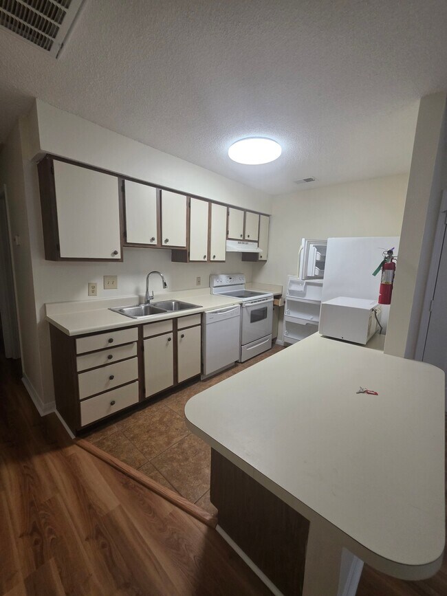 Foto del edificio - 4780 Pontchartrain Dr