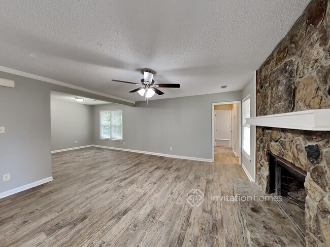 Foto del edificio - 2238 Summertown Dr