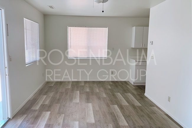 Building Photo - Charming 1-bedroom, 1-bath duplex apartmen...