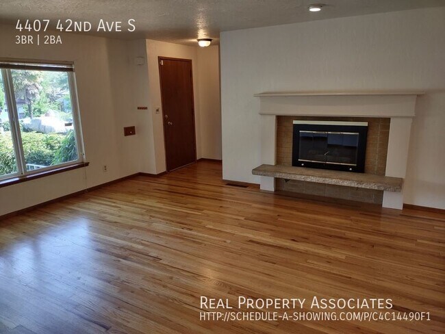 Foto del edificio - 3 Bedroom House in South Seattle