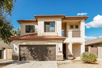Building Photo - 5306 E Carol Ave