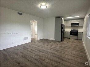Building Photo - 2401 NW 9th Ave