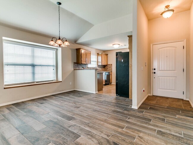 Foto del edificio - 3 Bed/2 Bath in Sonador of Montague Subdivision - Deer Creek Schools