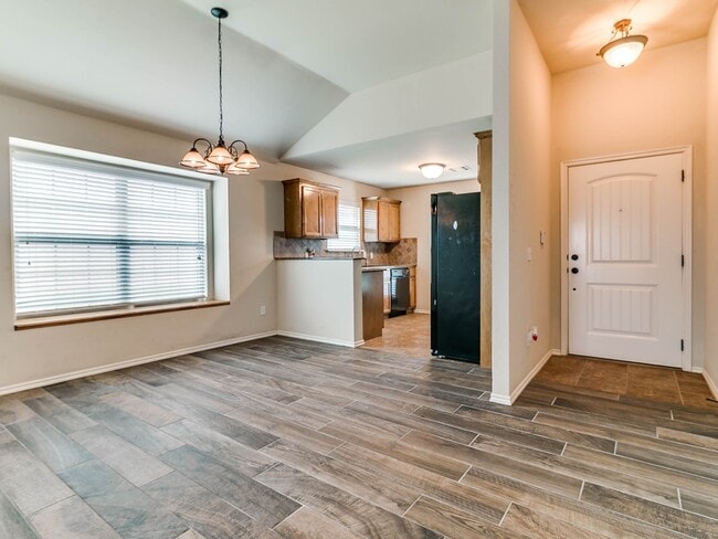 Photo - 3 Bed/2 Bath in Sonador of Montague Subdivision - Deer Creek Schools House