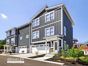 Building Photo - 1208 N College Ave