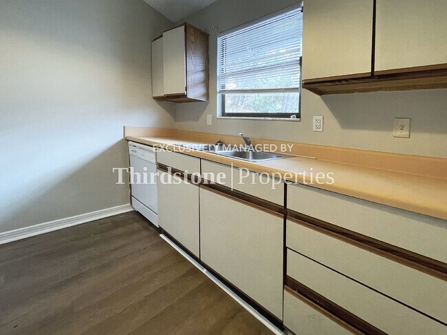 Foto del edificio - 7611 Indian Lakes Dr