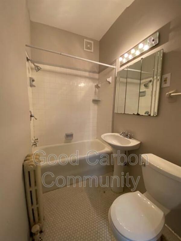 Foto del edificio - 77 Richmond Ave