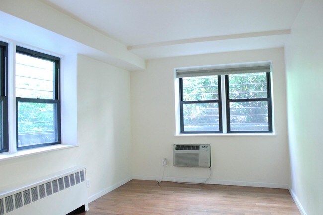 Foto del edificio - 425 E 75th St
