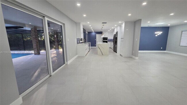 Foto del edificio - 10540 SW 125th St