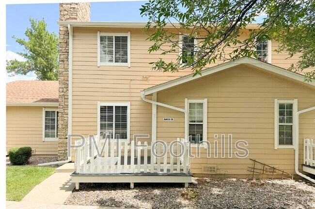 Foto del edificio - 8460 Everett Way