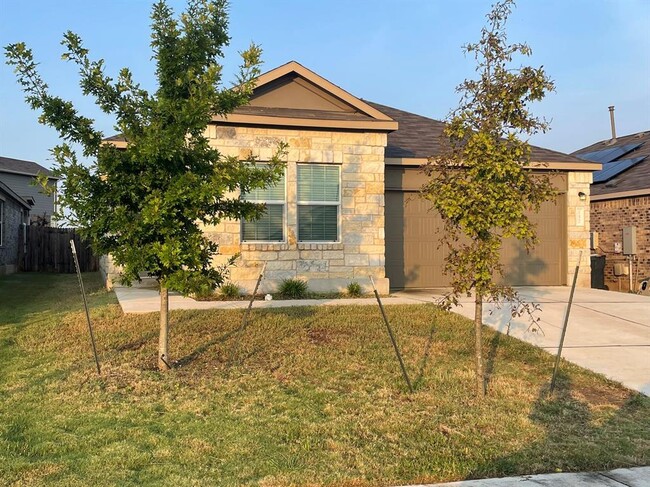 Building Photo - 152 Vintage Dr
