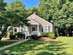 Building Photo - 2019 Vanderbilt Dr SW