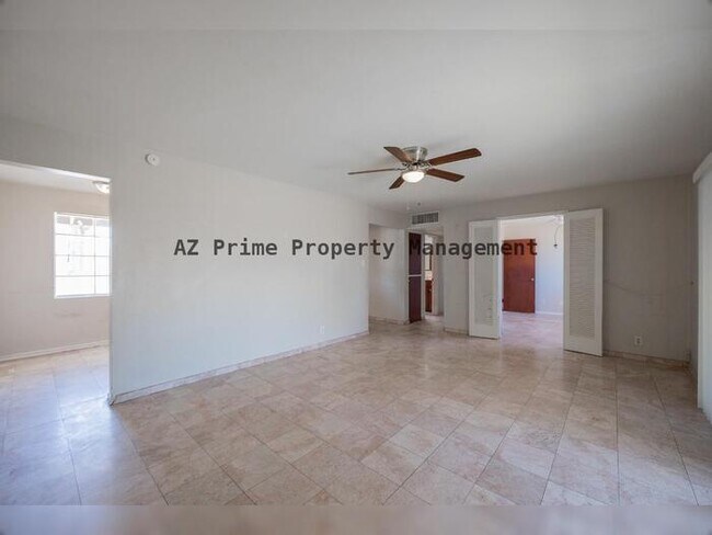 Building Photo - 3731 W SAN MIGUEL AVE, PHOENIX AZ