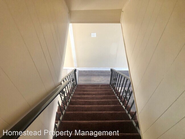 Building Photo - 2 br, 1 bath House - 14 4th St