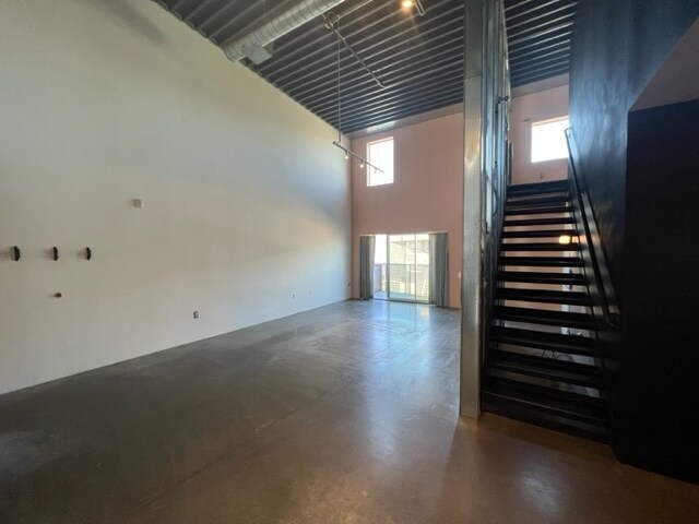 Building Photo - 3459 Ringsby Ct