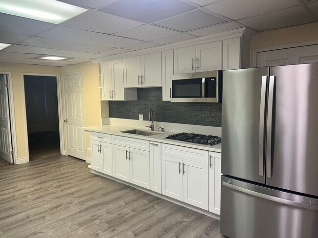 Foto del edificio - 3773 Walnut Ave