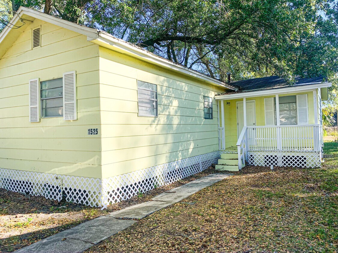 1525 Mt Herman St, Jacksonville, FL 32209 House Rental in