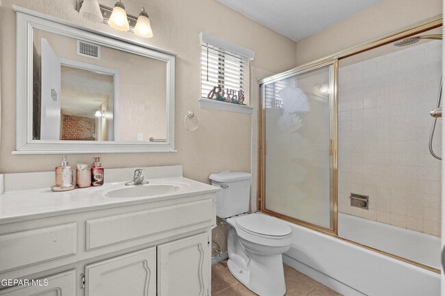 Building Photo - 9304 W Osborne Rd