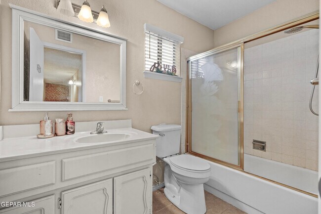 Foto del edificio - 9304 W Osborne Rd