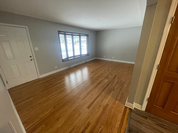 Foto del edificio - 4875 Burgis Ave SE