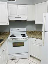 Foto del edificio - 210 Lake Pointe Dr