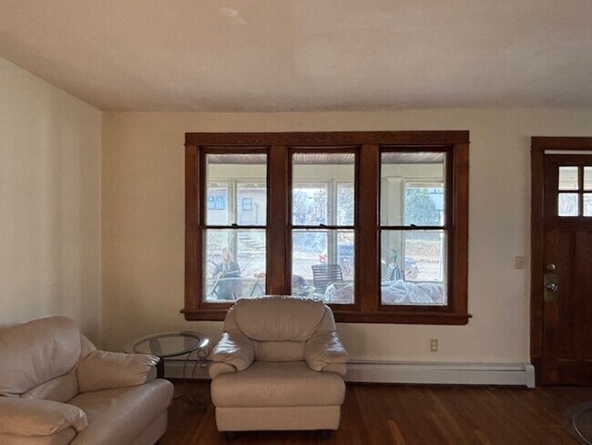 Foto del edificio - 2 BR/1 BA Single-Family Home in the Mac-Groveland Neighborhood!