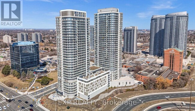 Building Photo - 2033 Kennedy Rd