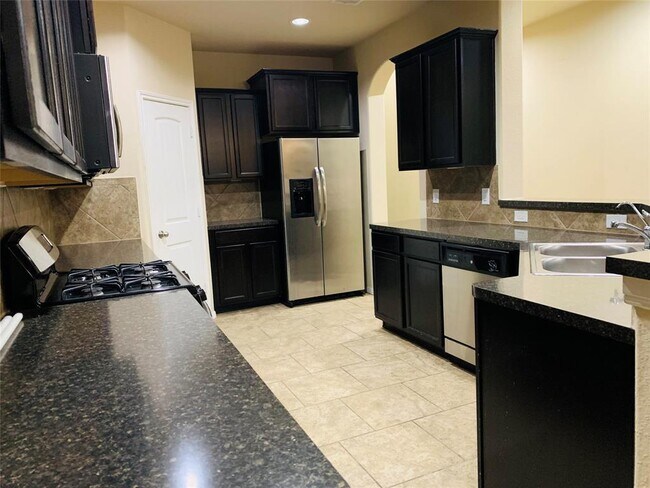 Building Photo - 2810 Seabold Dr