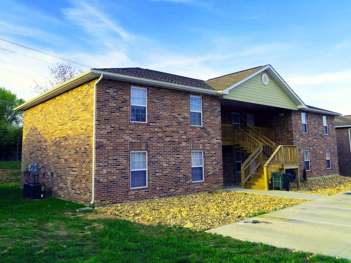 2003 Lauren Ct Unit 2003D Lauren Ct, Rolla, MO 65401 Apartment for