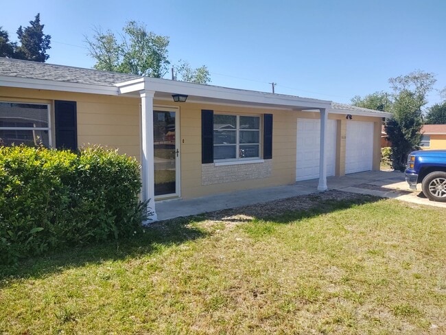 Building Photo - Beautiful home with extra room MOVE-IN READY!