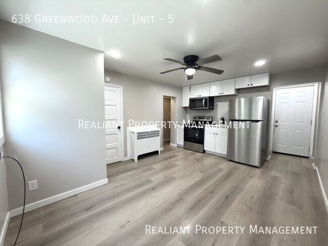 Foto del edificio - 638 Greenwood Ave