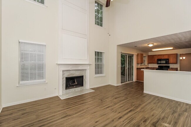 Building Photo - 3410 Sandlake Dr SW